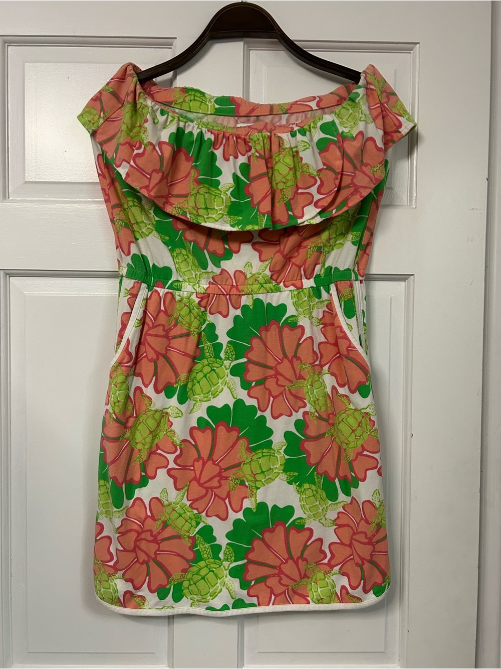 crown & ivy Strapless Floral Dress in Coral, Green & White